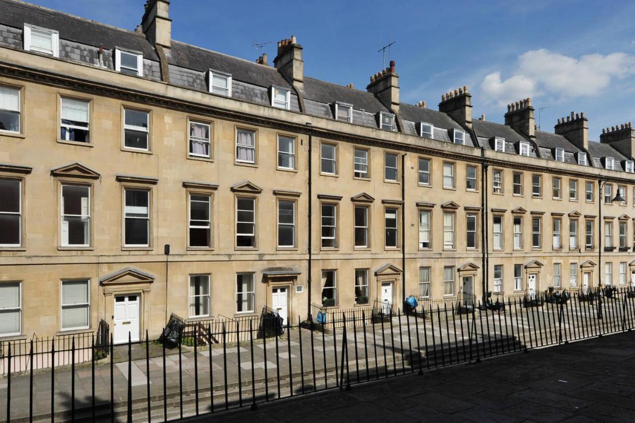Central Luxury Bath Garden Apartment Free Parking Esterno foto
